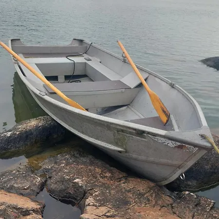 En Mysig Liten Naera Naturen Och Havet Сasa de vacaciones Västlax
